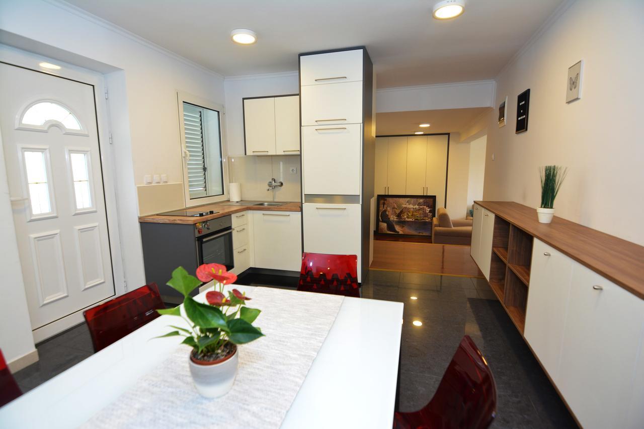 Tropicoco Apartments ティヴァト エクステリア 写真