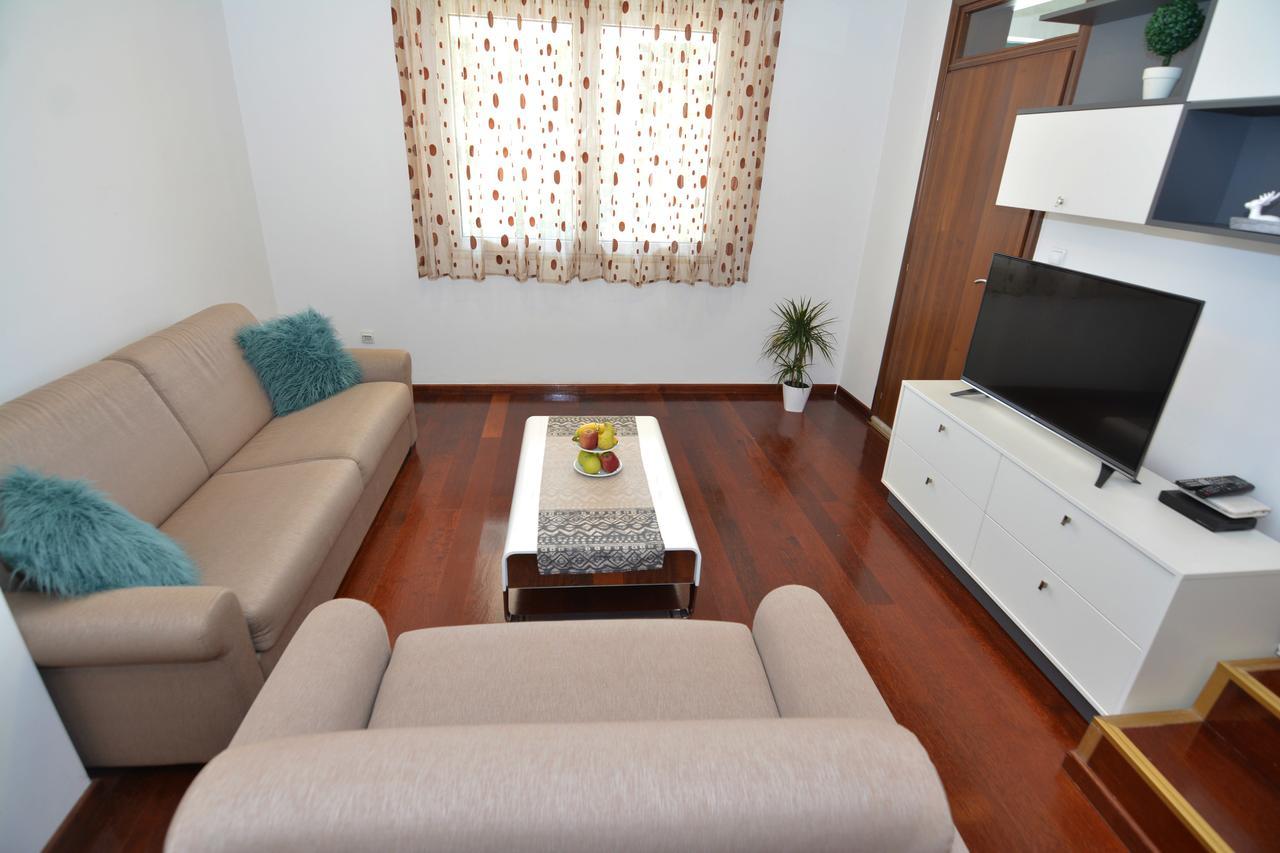 Tropicoco Apartments ティヴァト エクステリア 写真