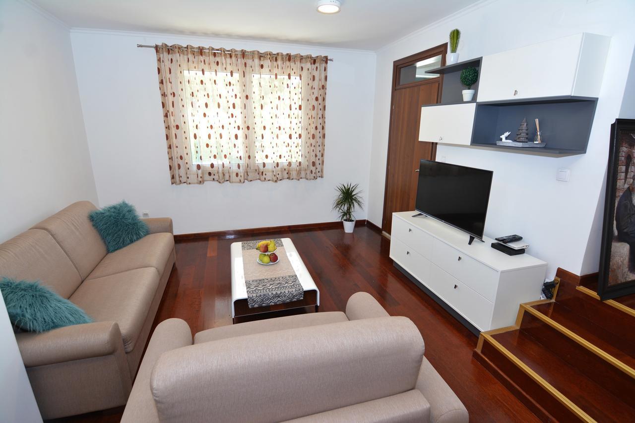 Tropicoco Apartments ティヴァト エクステリア 写真