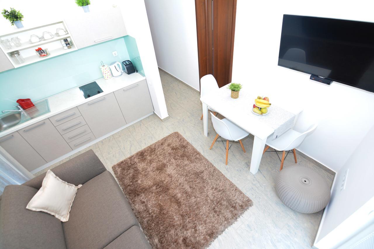 Tropicoco Apartments ティヴァト エクステリア 写真