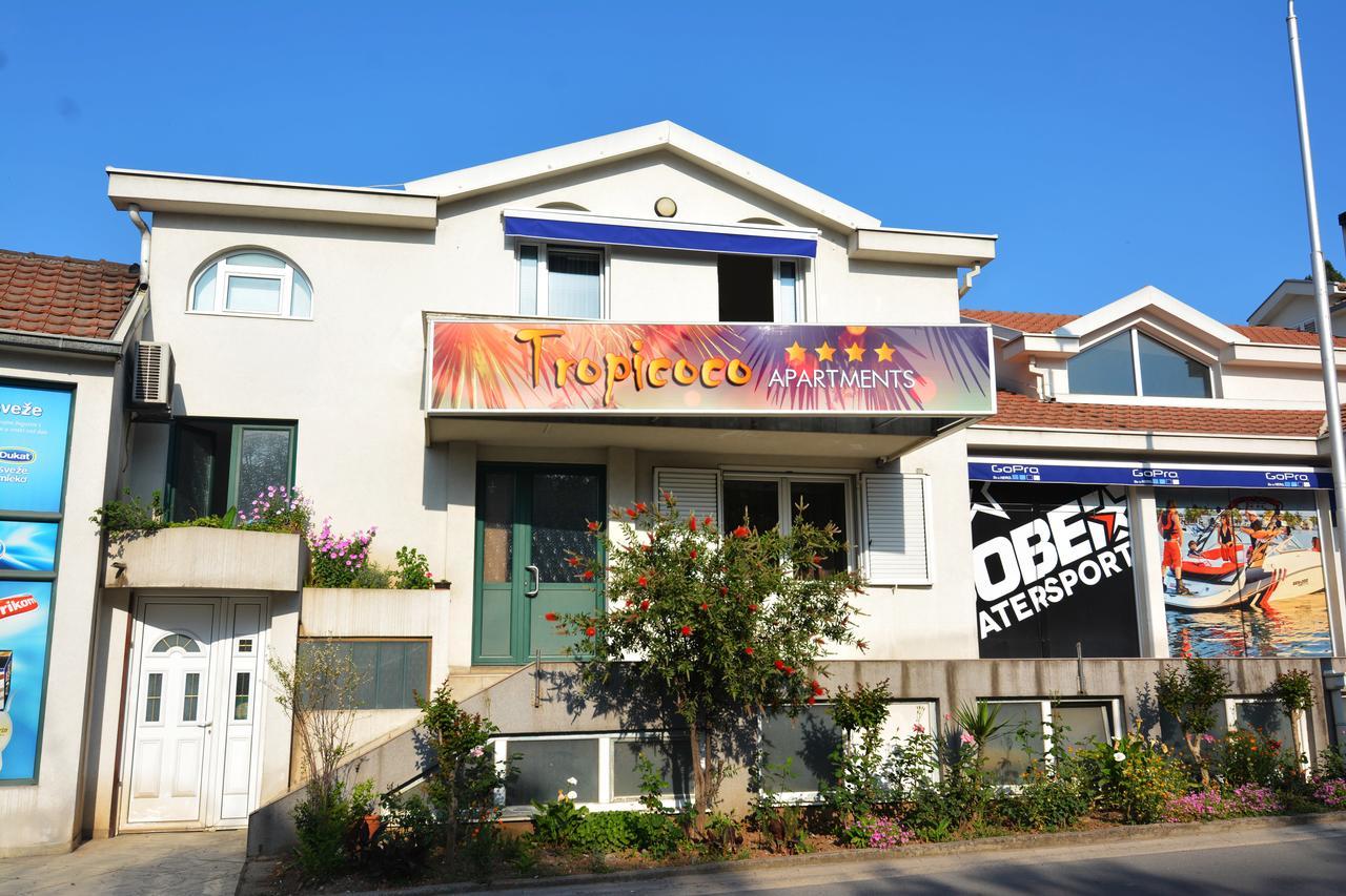 Tropicoco Apartments ティヴァト エクステリア 写真
