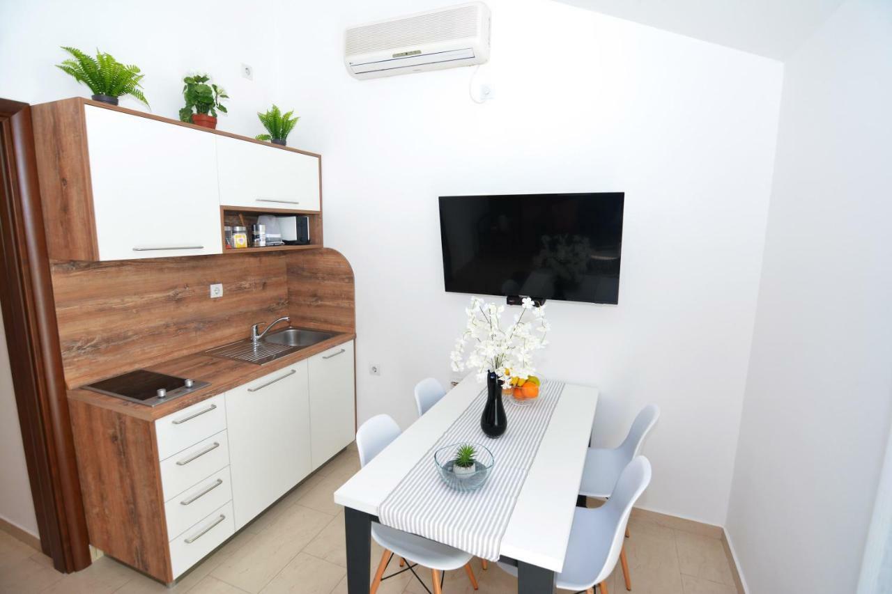 Tropicoco Apartments ティヴァト エクステリア 写真