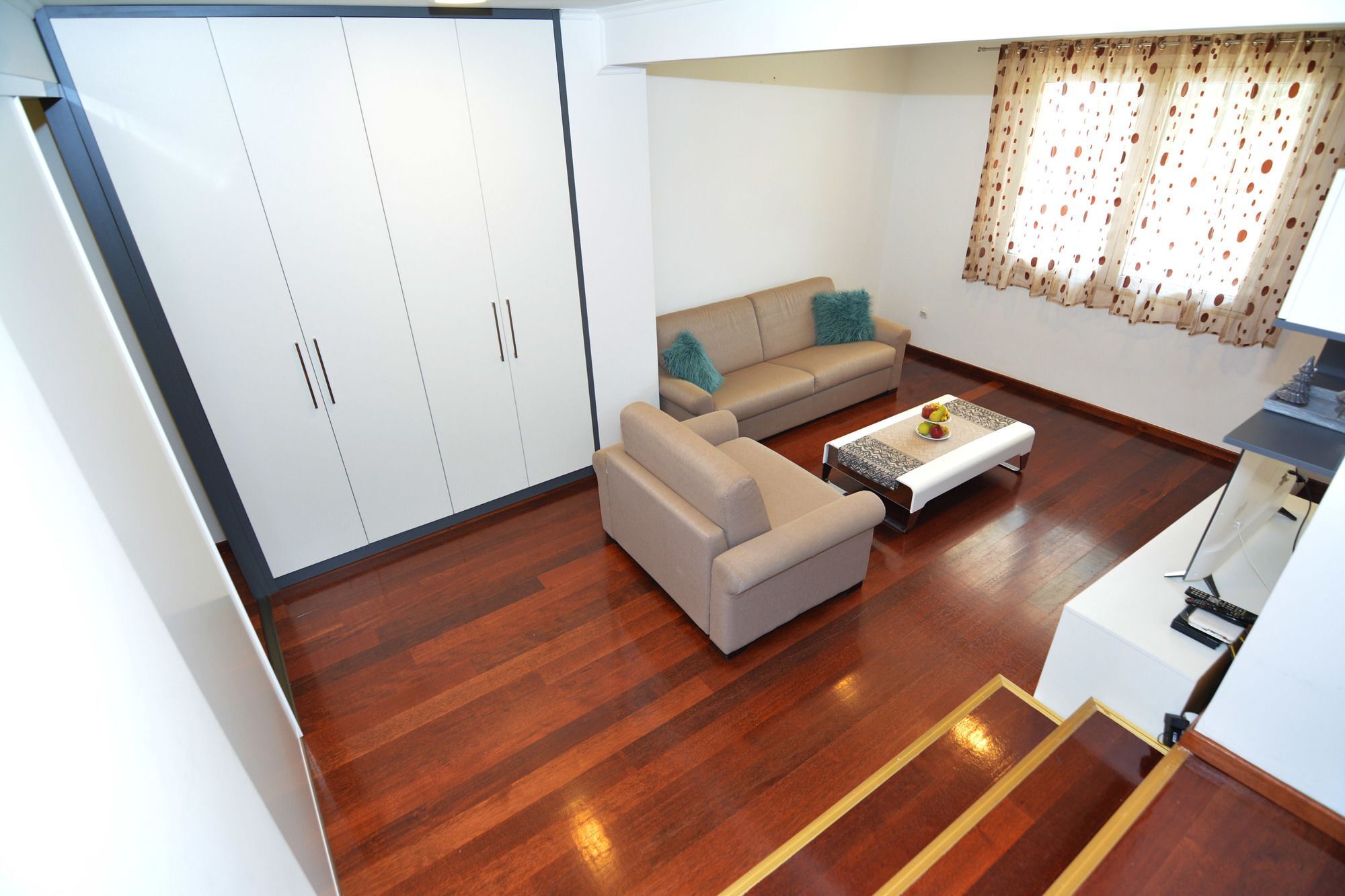 Tropicoco Apartments ティヴァト エクステリア 写真