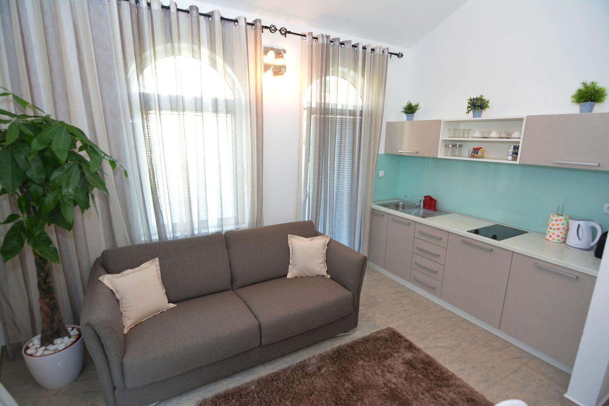 Tropicoco Apartments ティヴァト エクステリア 写真